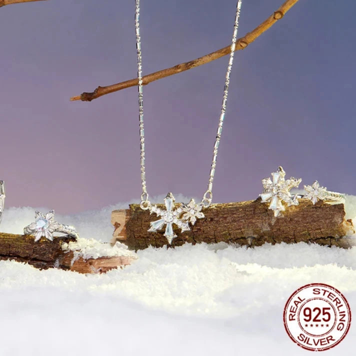 Dainty Chain Snowflake Necklace